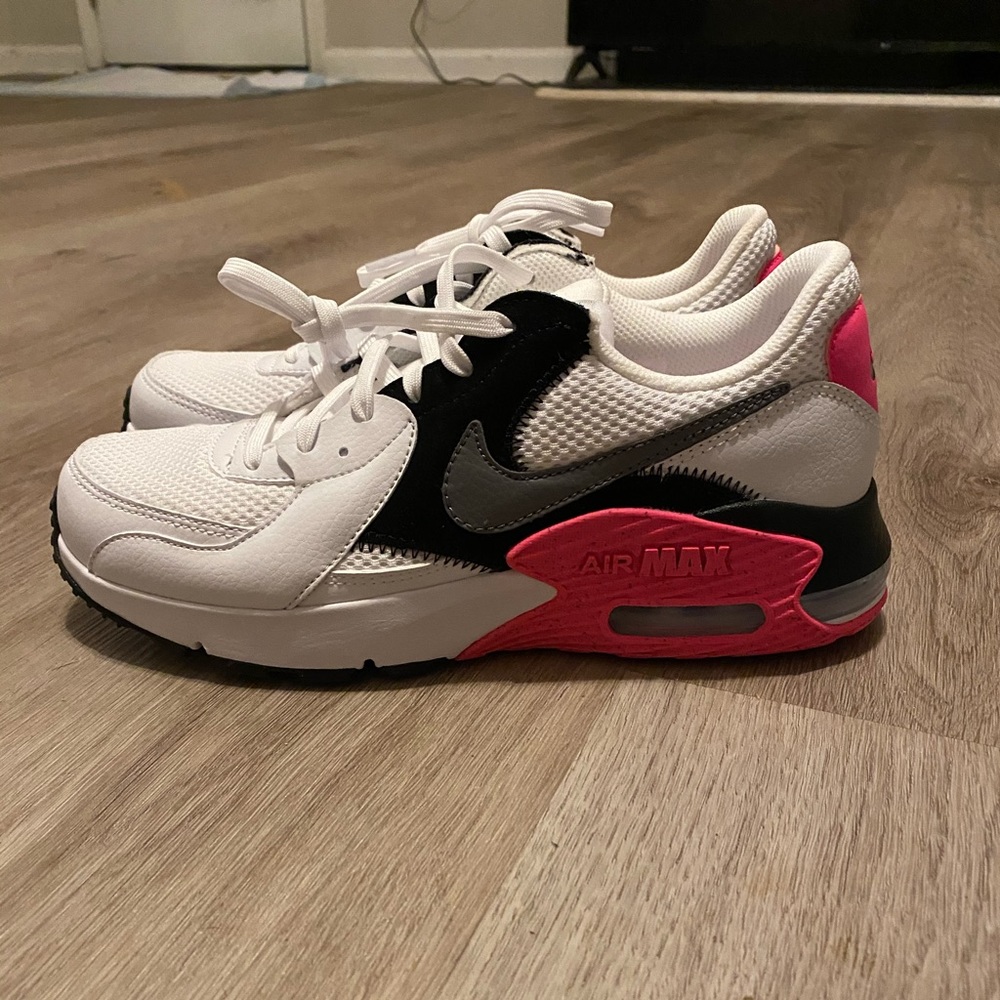 Nike Women's Air Max Excee Sneakers